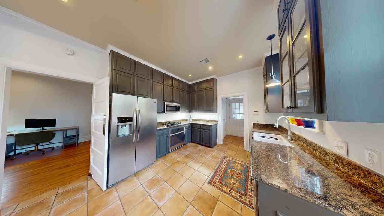 3302 Cloverdale Rd #1 - Photo 7 of 28