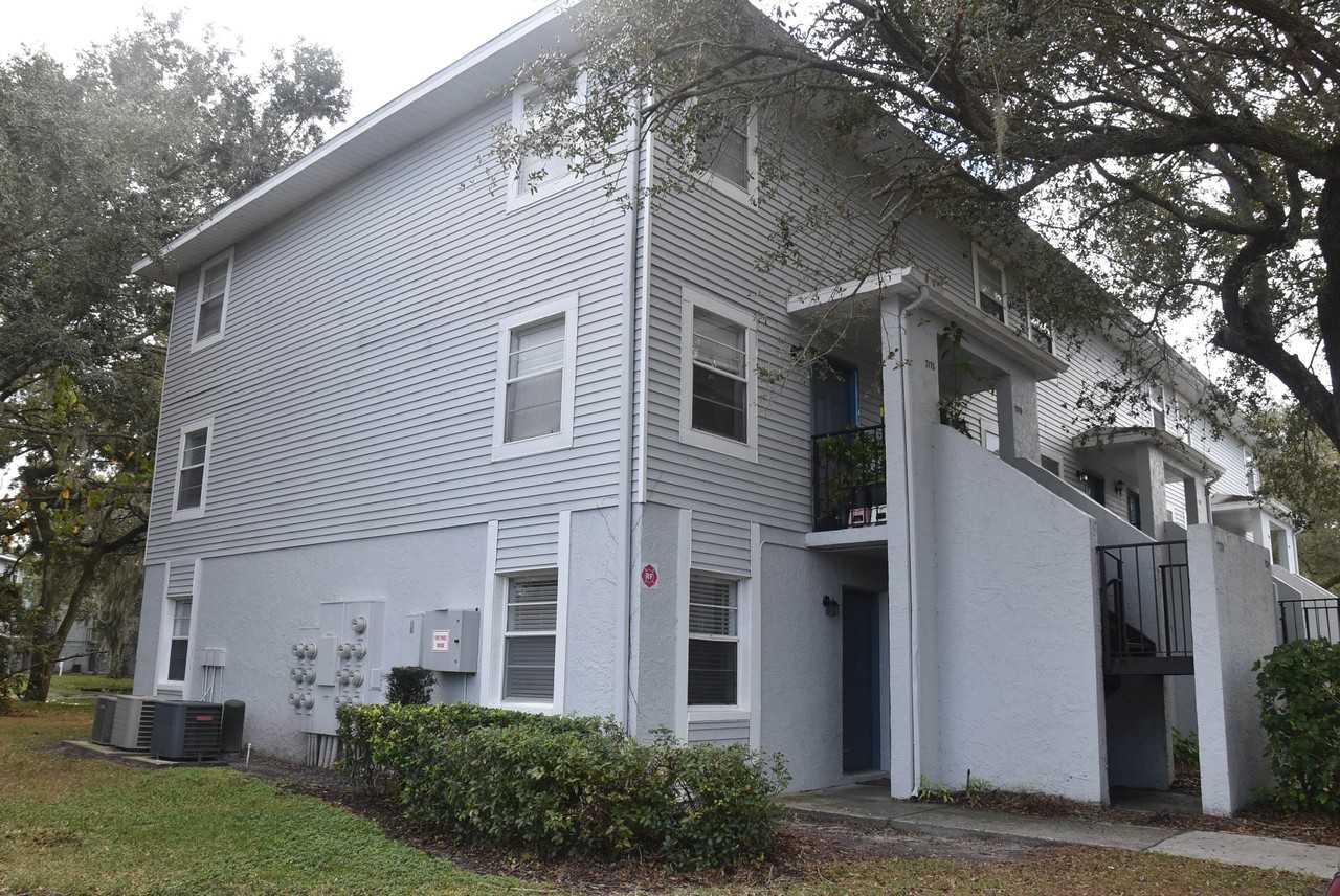 7173 East Bank Drive 1unit 101 building 32 1, Tampa, FL 33617 1