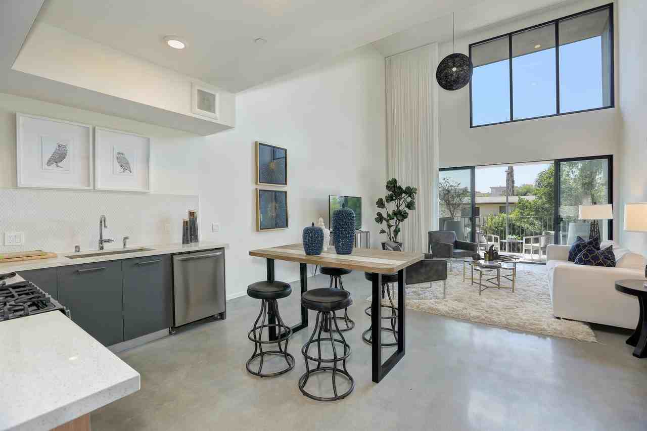 HIVE Venice - 20912636 W Matteson Ave #209 - Photo 3 of 19