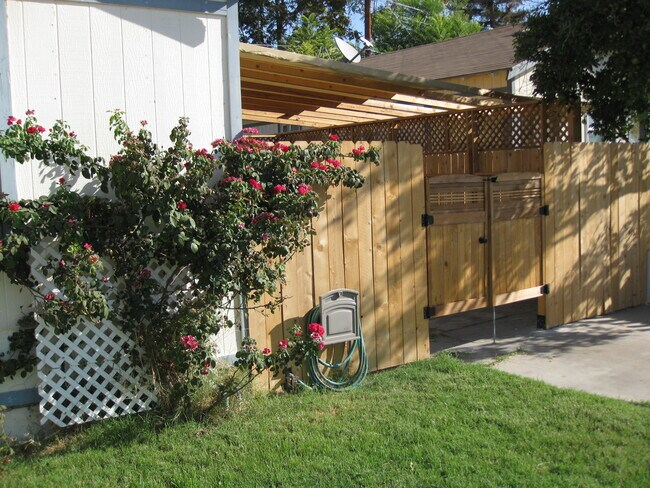 142 Cooper Ave #142 - Photo 3 of 3