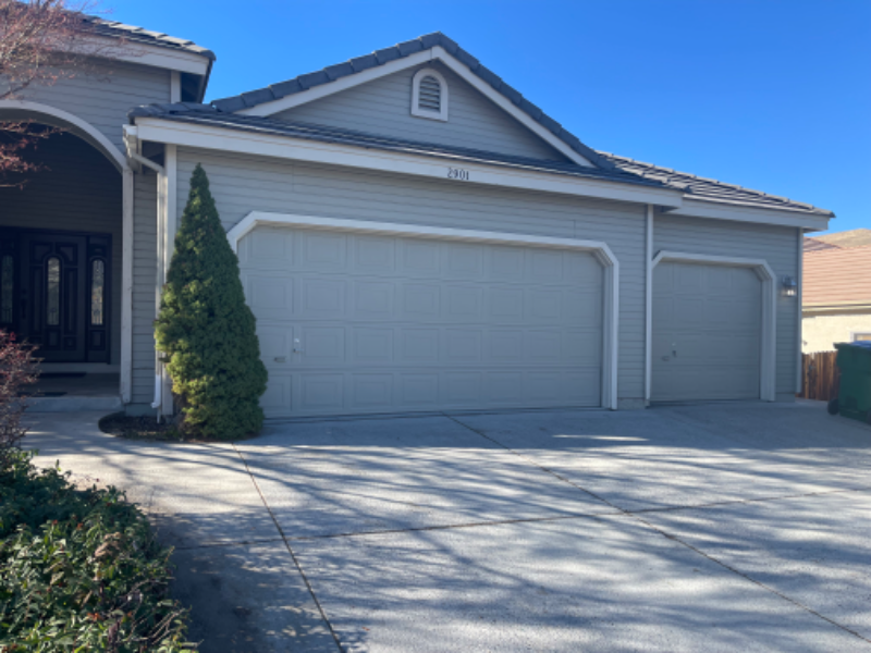 2901 Ariel Dr - Photo 2 of 25
