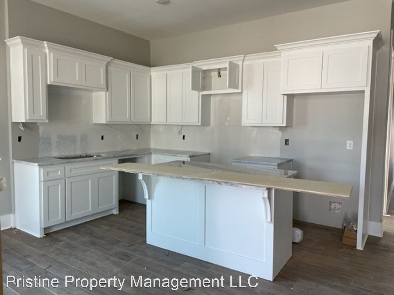 1526 Mahlow - Photo 2 of 22