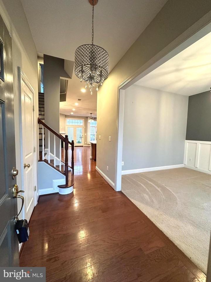 9032 Ribbon Falls Loop, Linton Hall, VA 20136 3 Bedroom House for