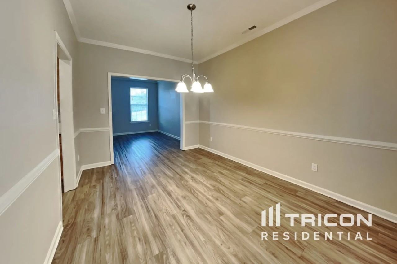 1038 Spruce Garden Dr - Photo 3 of 38
