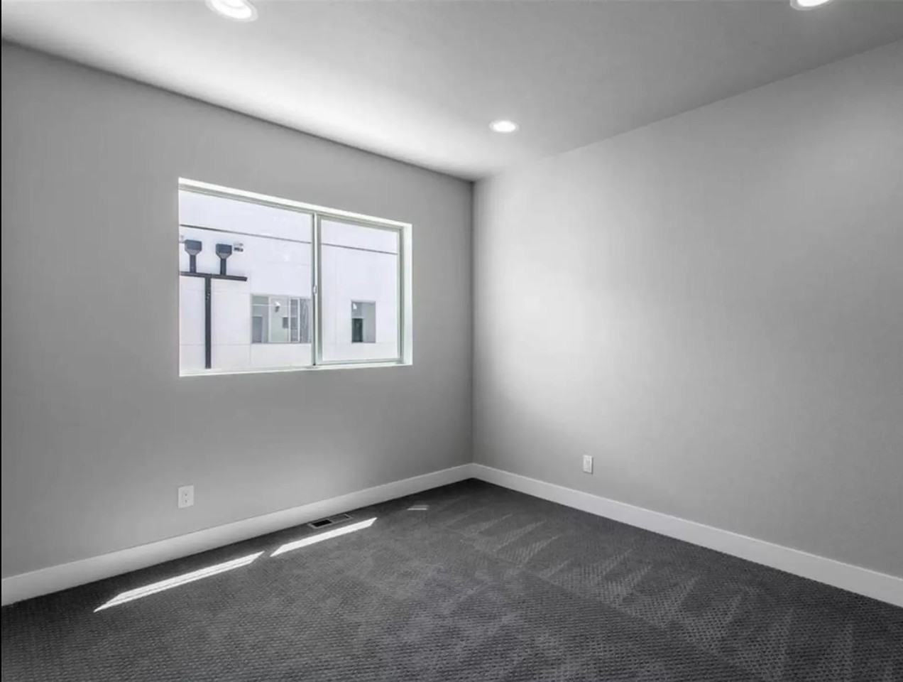 4749 E Iliff Ave - Photo 3 of 16