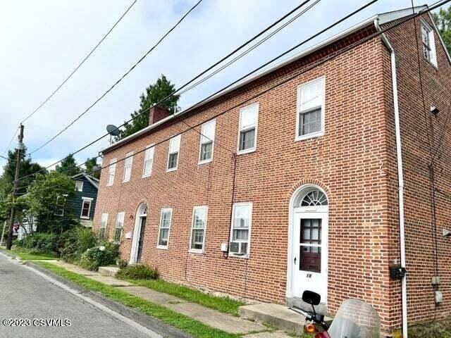 16 S 3rd St, Selinsgrove, PA 17870 1 Bedroom Apartment for 700/month