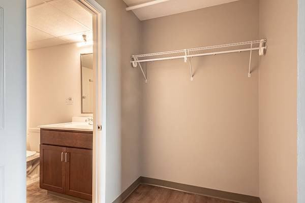 Peace Lake Tower - Photo 3 of 3