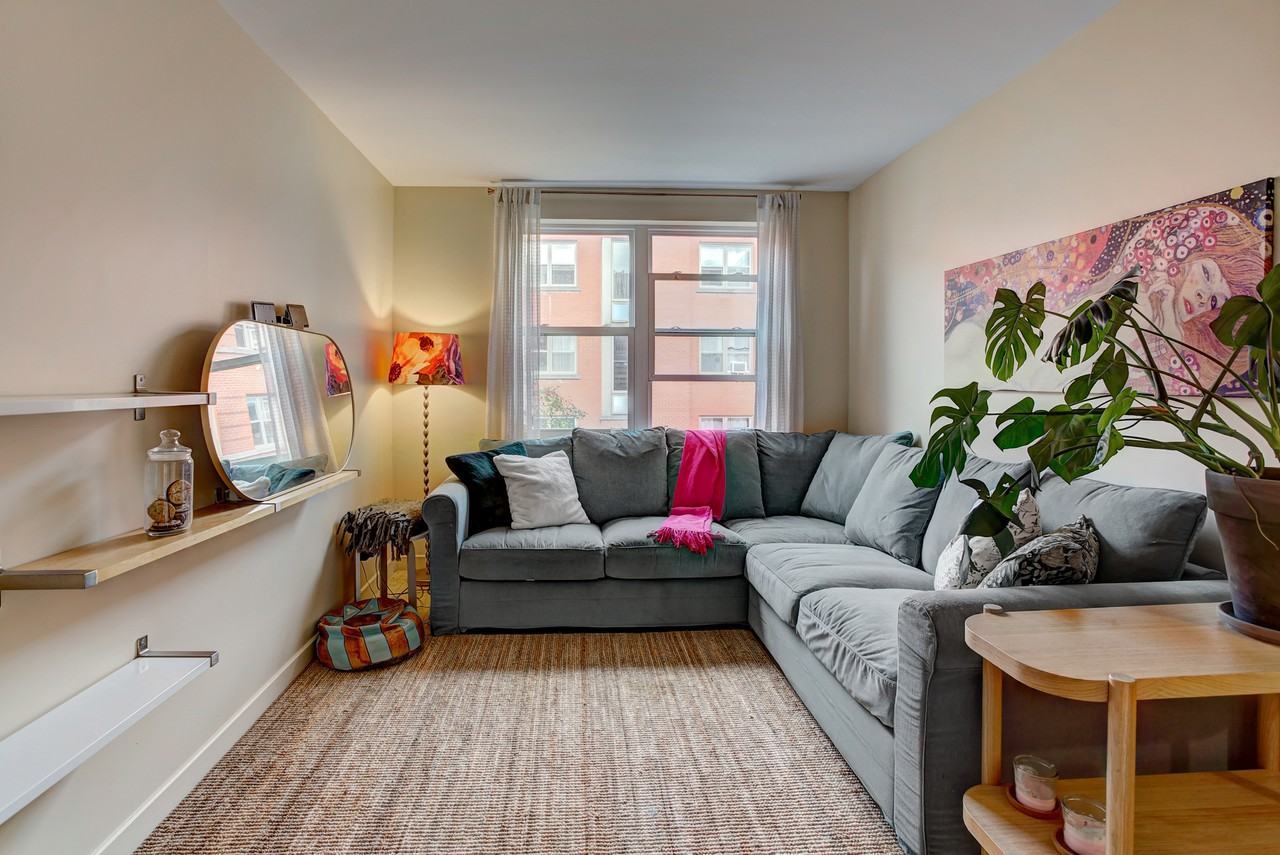 3951 Boulevard Cavendish 3, Montréal, QC H4B 2N4 3 Bedroom Condo for