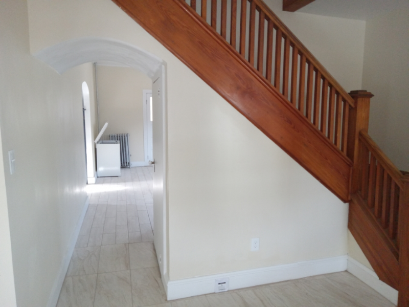 710 Edgebrook Dr - Photo 2 of 12