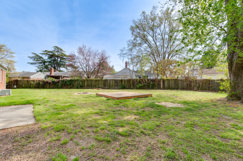 45 Saint Albans Dr - Photo 4 of 34