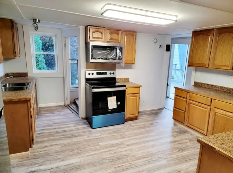 63A N Main St - Photo 3 of 16