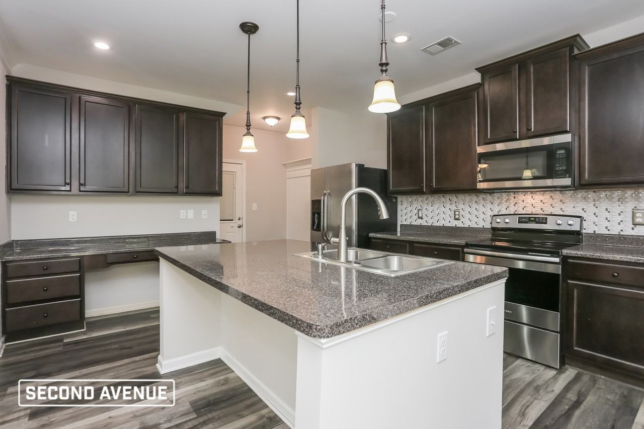 233 Klinetop Dr - Photo 2 of 13