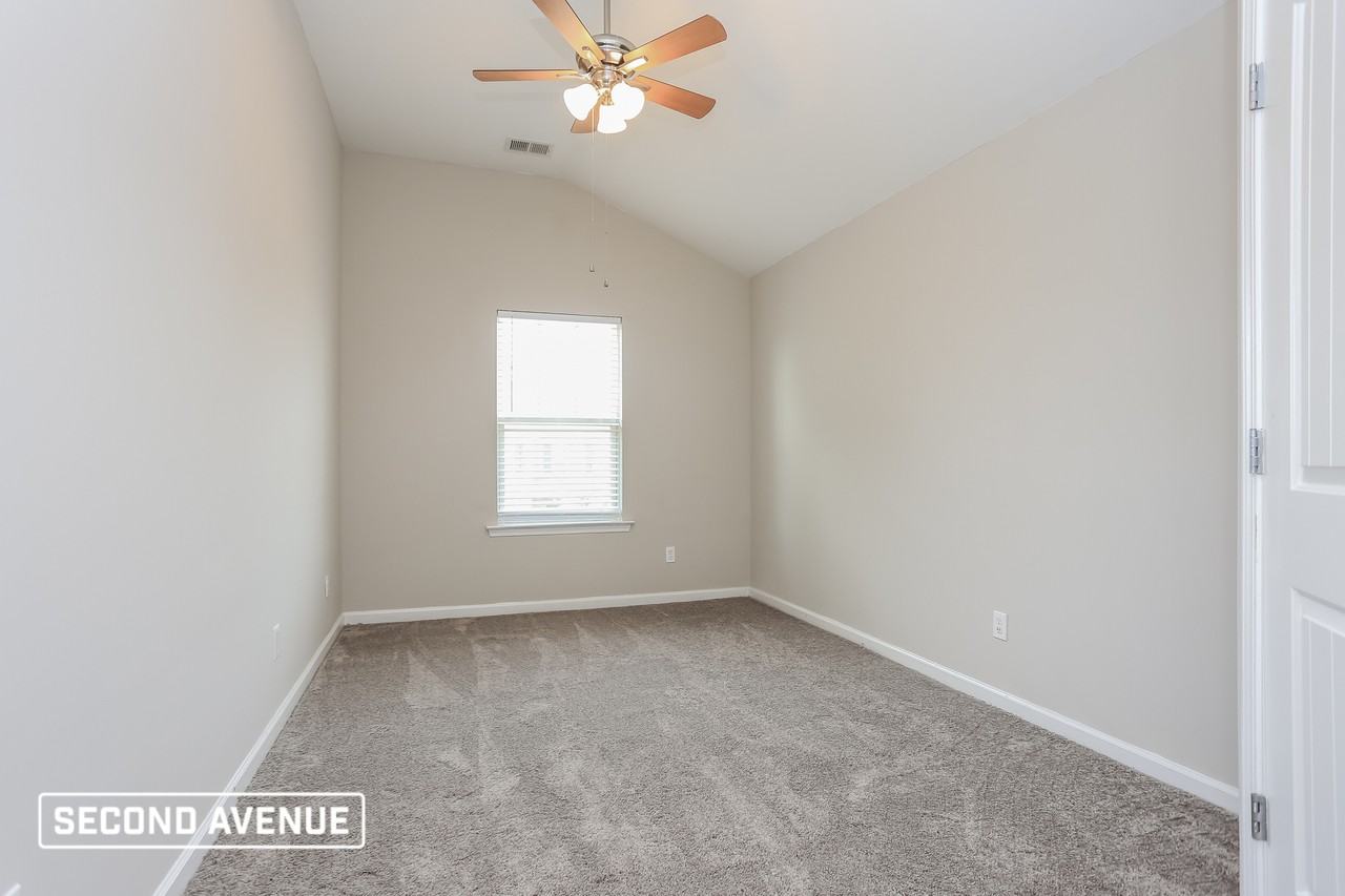 233 Klinetop Dr - Photo 7 of 13