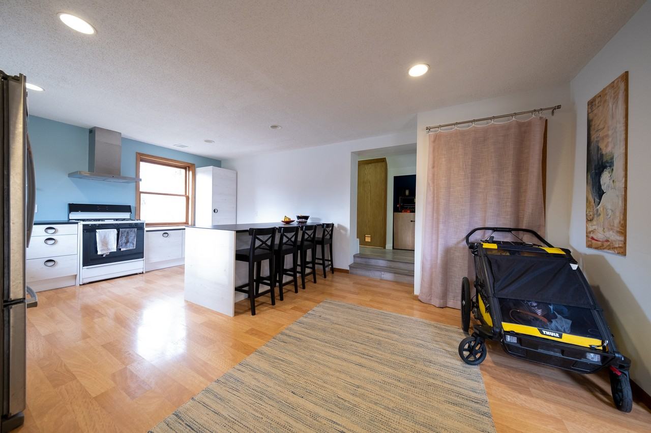 14130 35th Ave N #1 - Photo 3 of 29