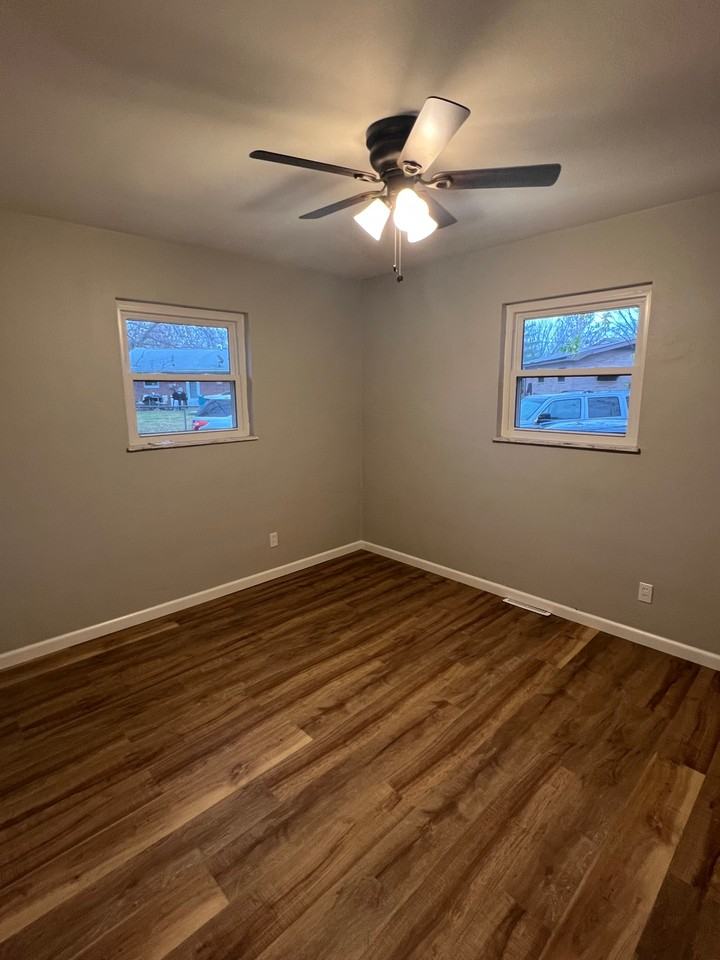 1 Pearson Dr #1A - Photo 3 of 6