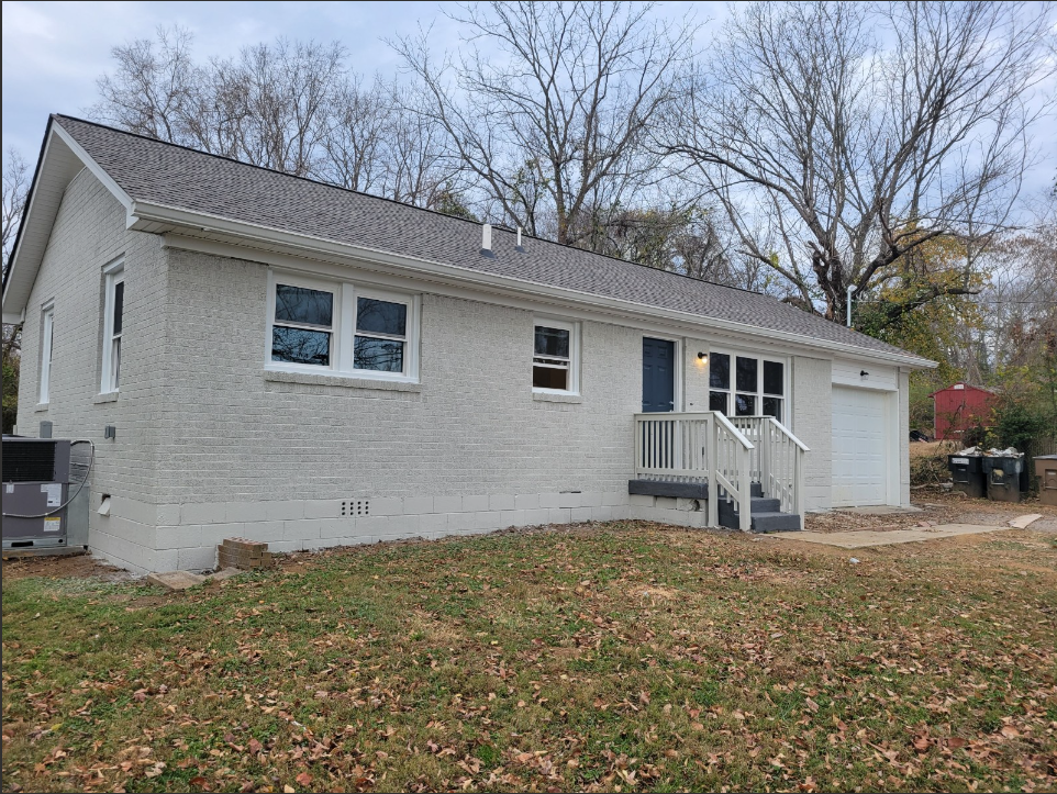 940 Colfax Dr #1 - Photo 5 of 6