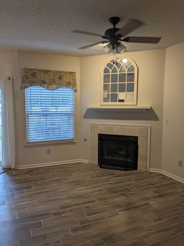 1254 Lake Dr #1 - Photo 7 of 24