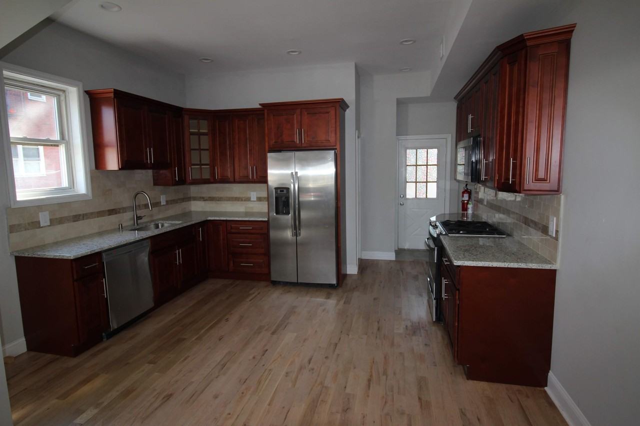 299 Piaget Ave #299 - Photo 2 of 15