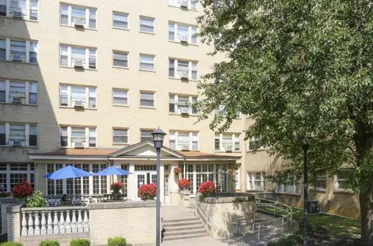 L.E.A. Properties LLC DBA Beacon 2 of 4