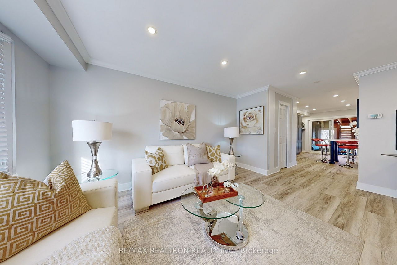 Thornton Rd S & Gibb St - Photo 2 of 9