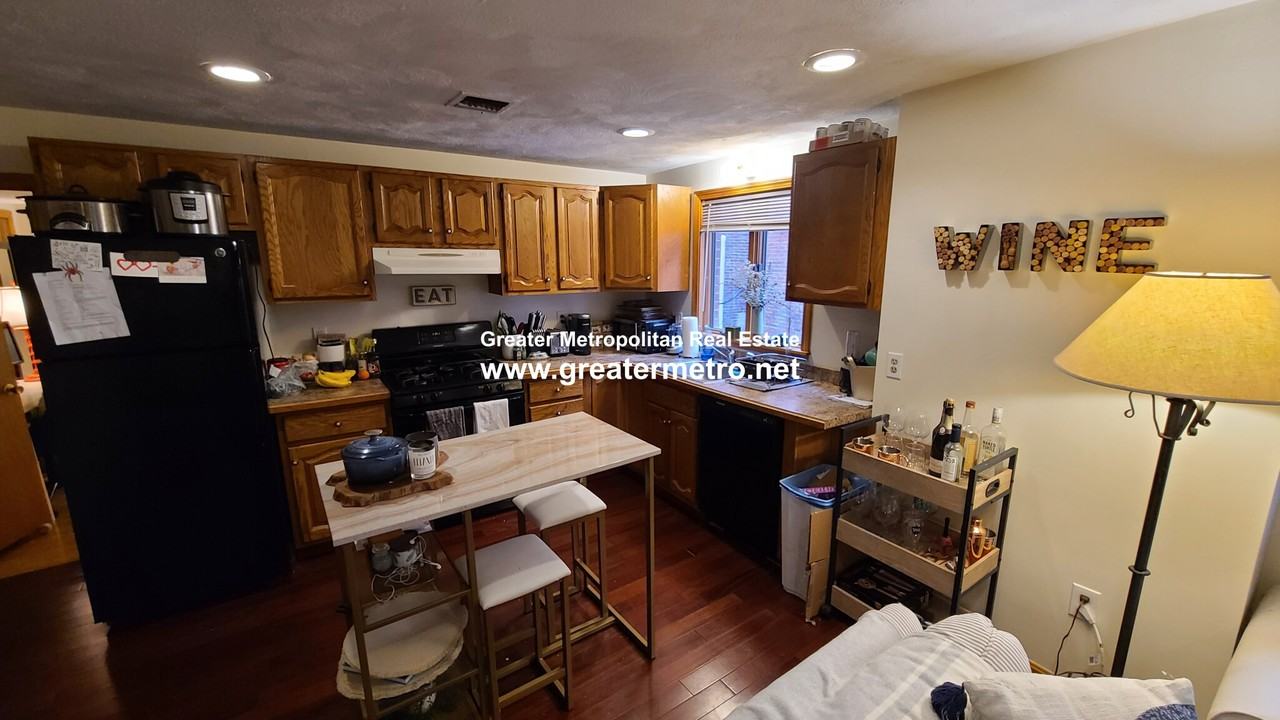 3 Holden Ct #1 - Photo 2 of 16