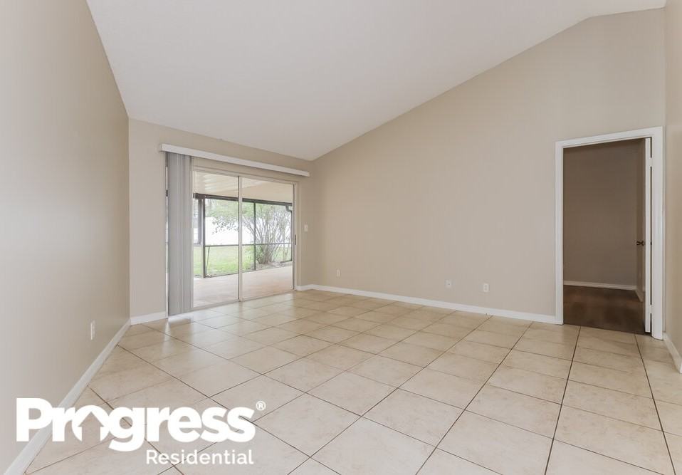 2612 Brianholly Dr - Photo 3 of 16