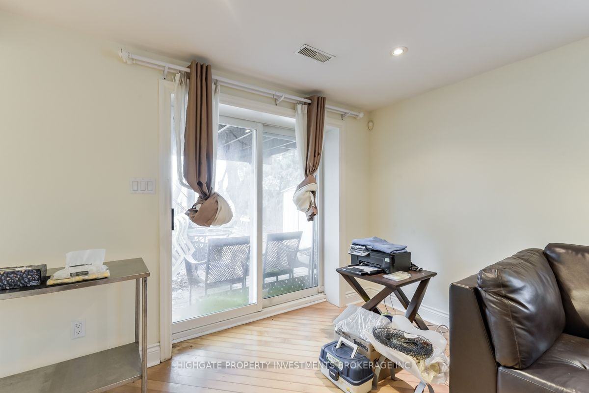 27 Willowbank Avenue #None - Photo 2 of 6