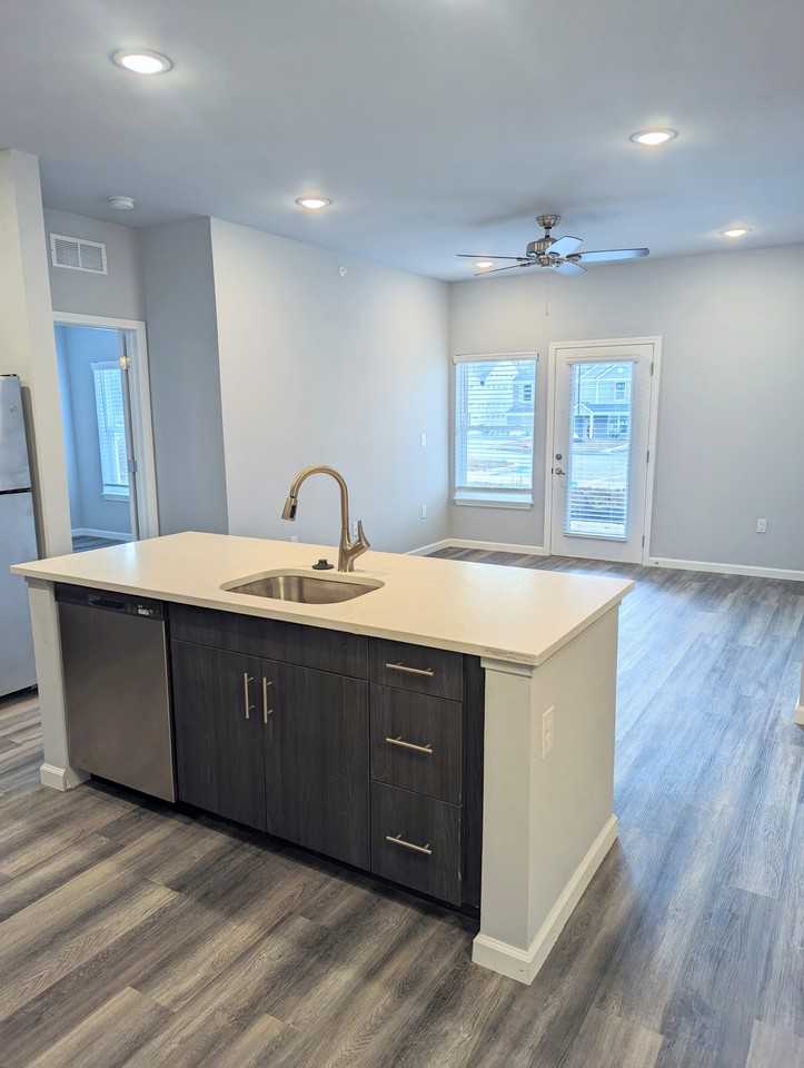 Belmond Flats - Photo 7 of 11