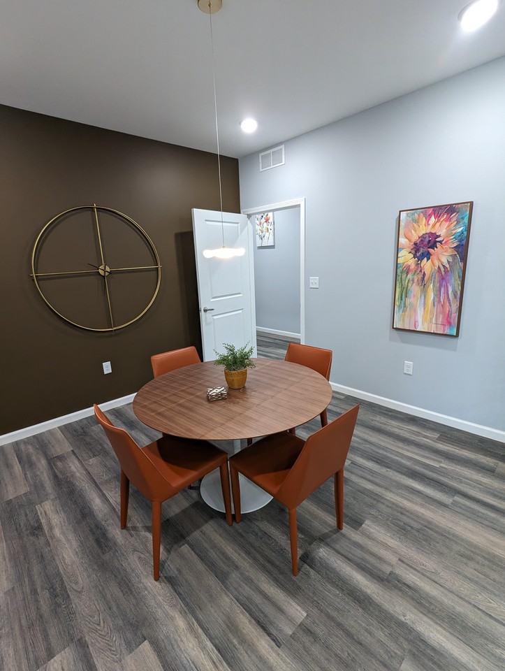 Belmond Flats - Photo 3 of 11