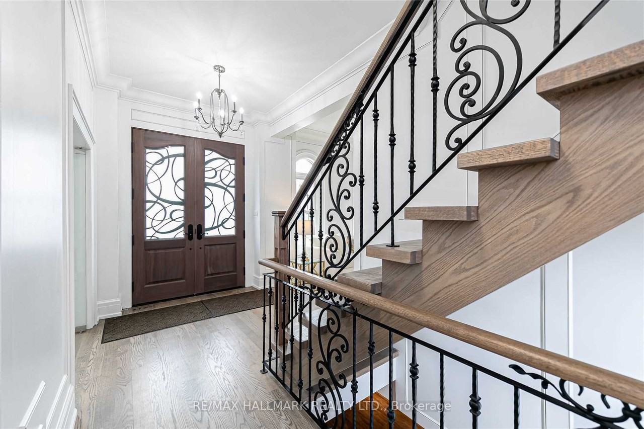 42 Oatlands Crescent - Photo 2 of 6