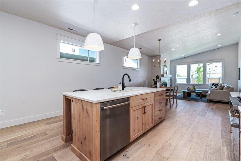 8357 W Shams Ln - Photo 7 of 50