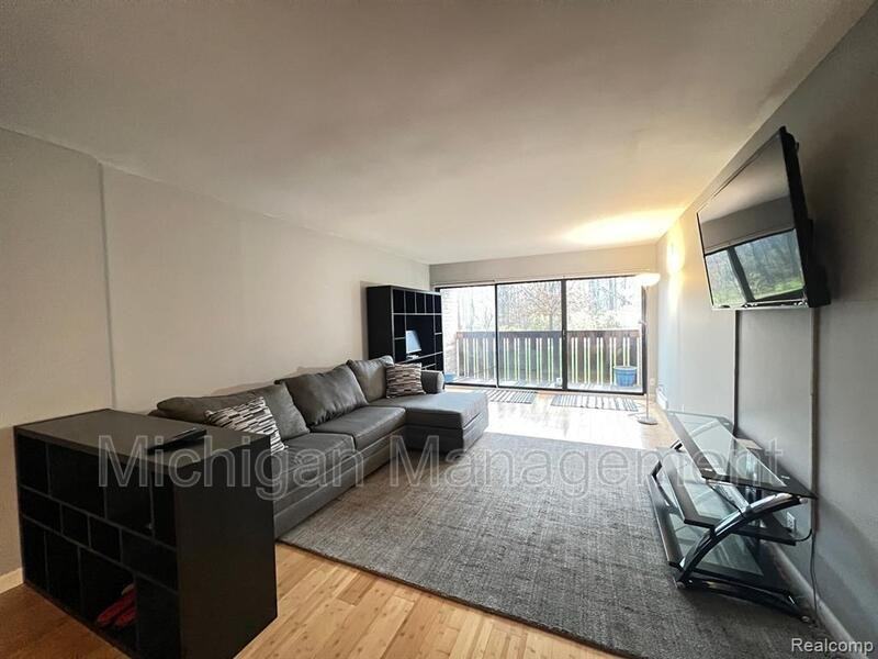 2152 Pauline Blvd #207 - Photo 4 of 29