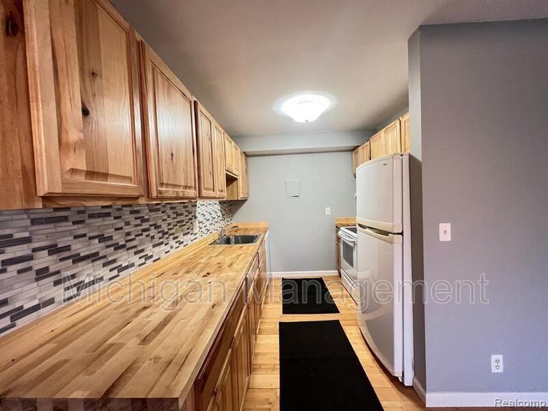2152 Pauline Blvd #207 - Photo 6 of 29