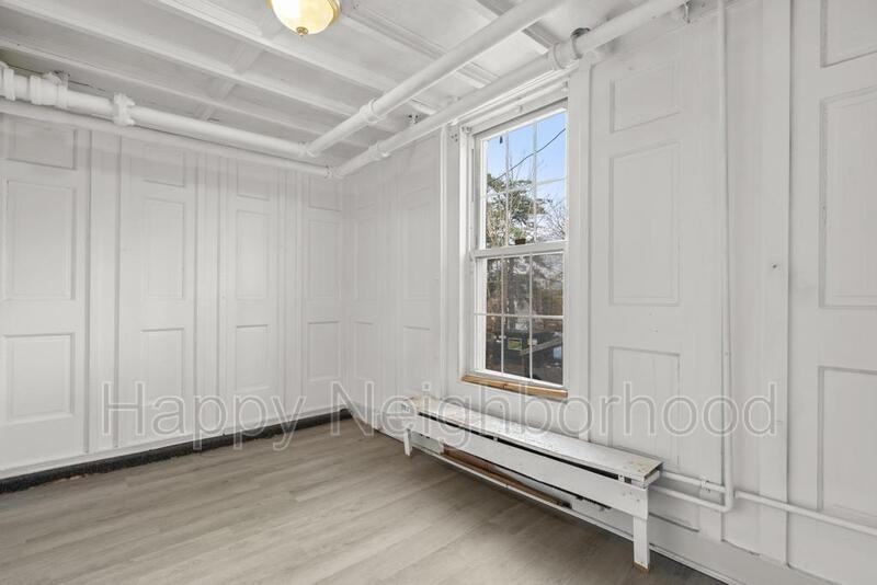 216 East Main Streetunit - Photo 4 of 17