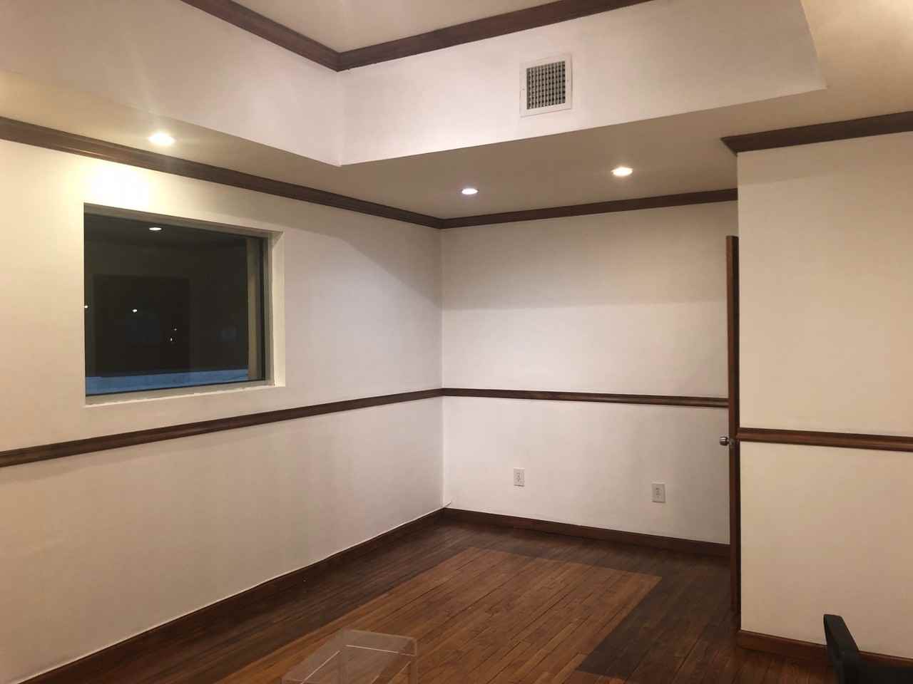 137-135 Sunrise Highway - Photo 3 of 20