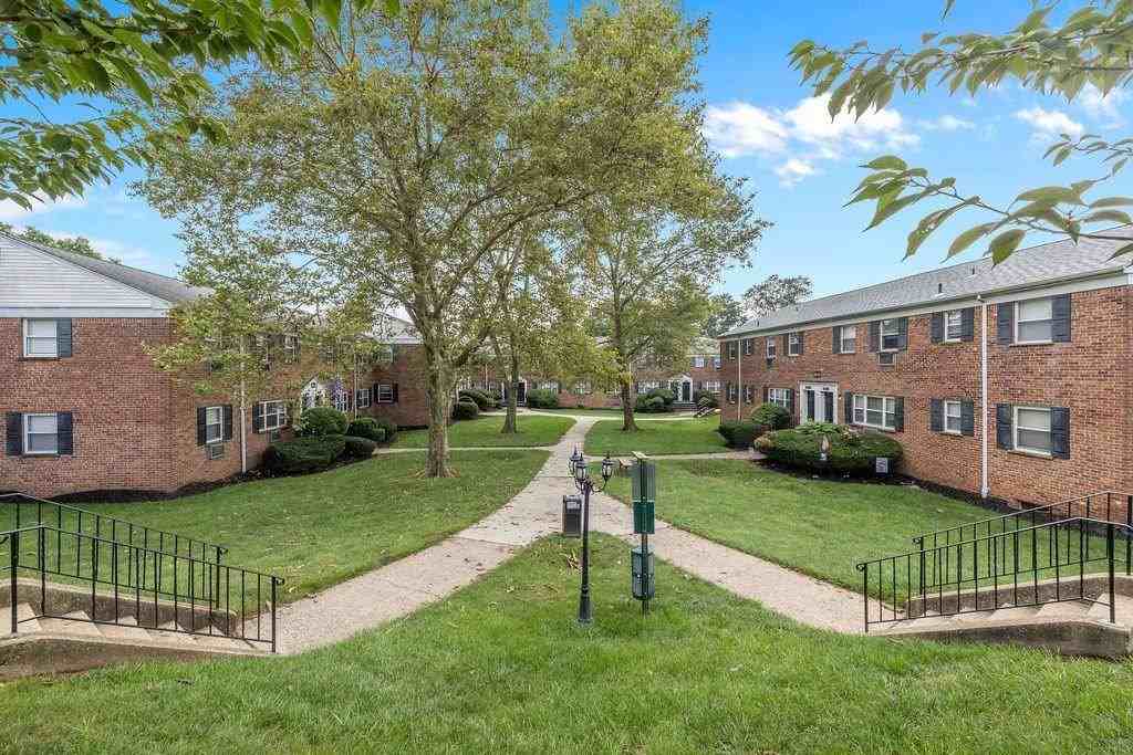 Grandview Gardens Apartments 145 Grandview Ave, Edison, NJ 08837 Zumper