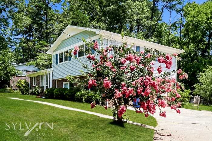 3710 Spearman Dr - Photo 3 of 16