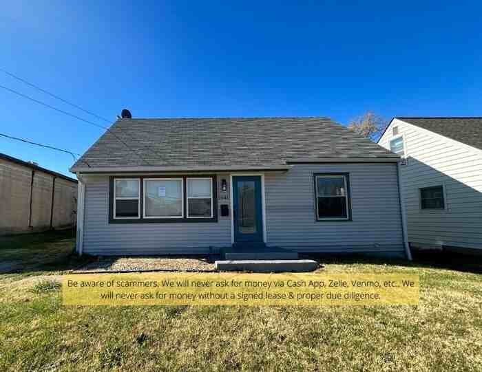 5941 Evergreen Blvd - Photo 2 of 26