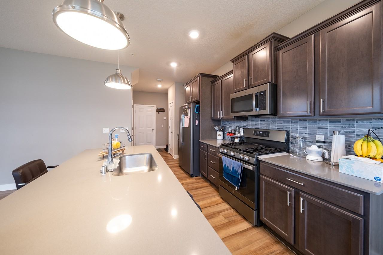 18371 Glastonbury Dr #1 - Photo 7 of 33