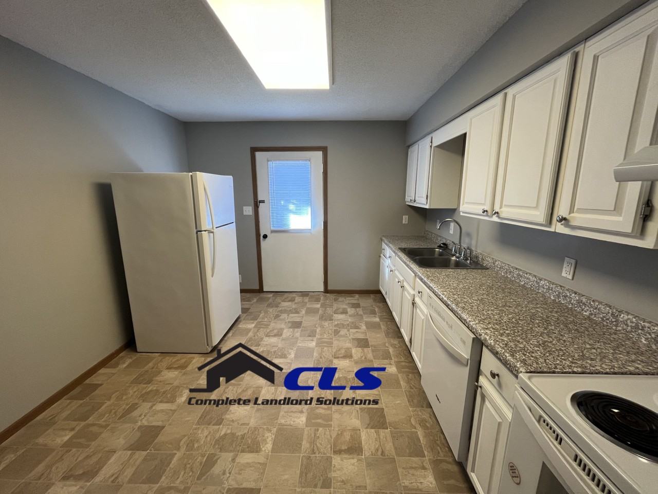 4299 S Avery St - Photo 7 of 22