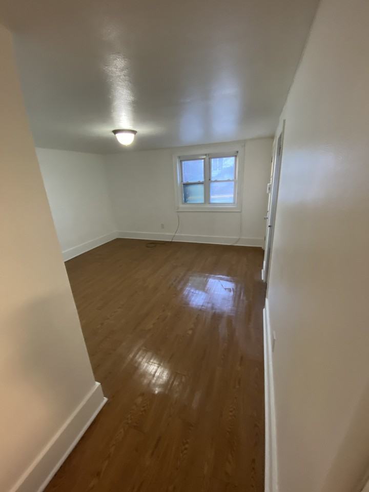 14 E Pike St #1A - Photo 3 of 8