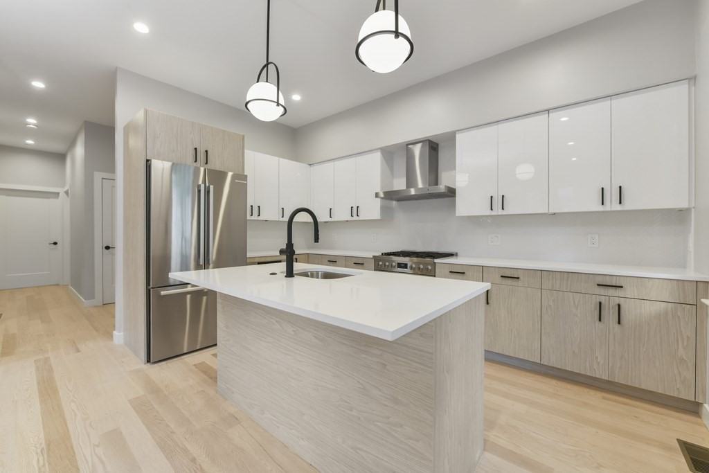 99 Williams St #2 - Photo 2 of 18