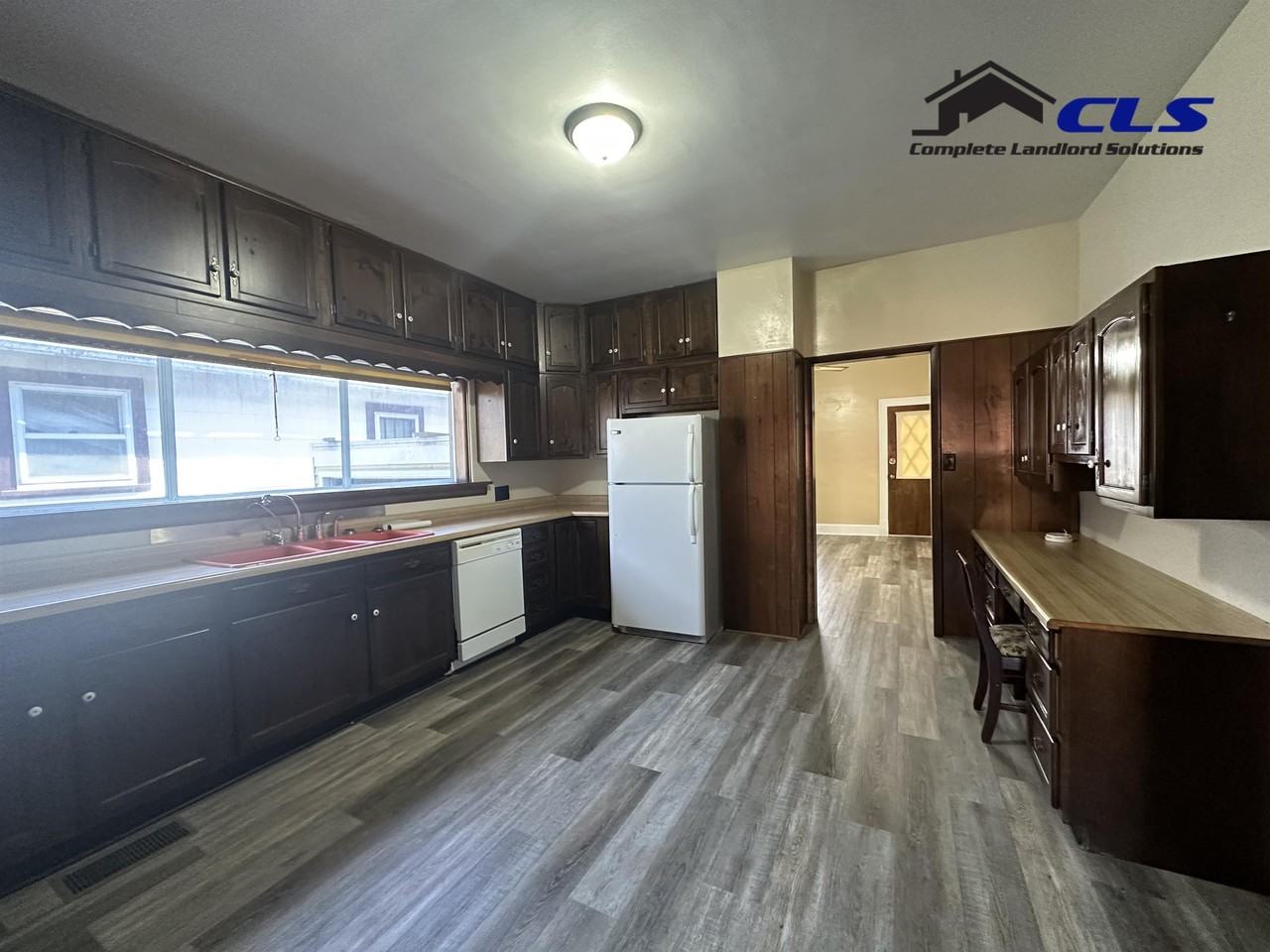 1516 Woodley Ave #1 - Photo 3 of 8