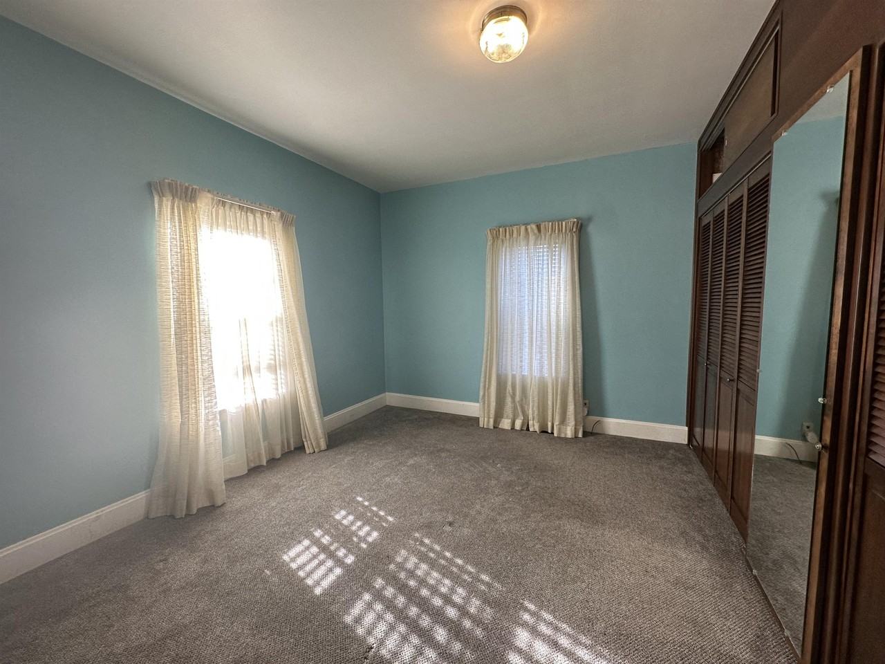 1516 Woodley Ave #1 - Photo 5 of 8