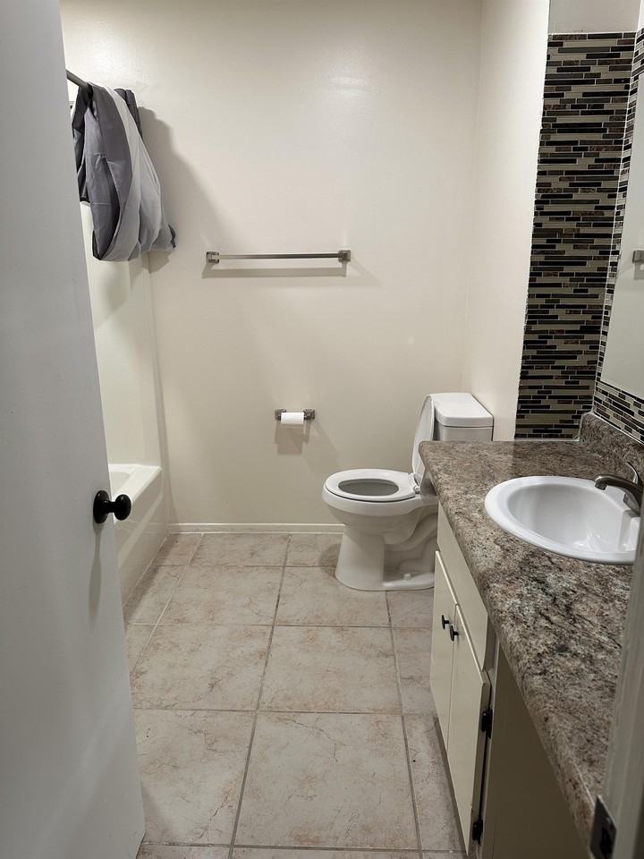 6 Meadow Run Cir #6F - Photo 4 of 5