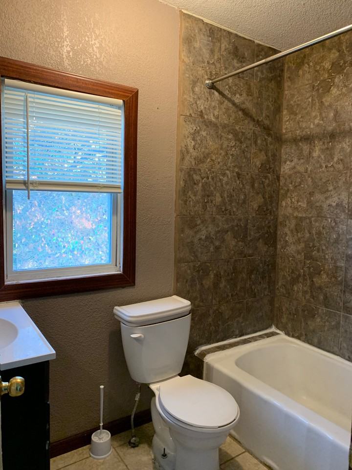 140 Linwood Ave #3 - Photo 2 of 11