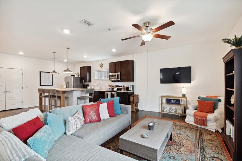 The Social at South Alabama - Photo 3 of 50