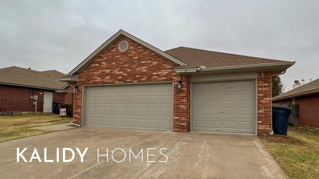 5921 Se 88th St #1 - Photo 2 of 47