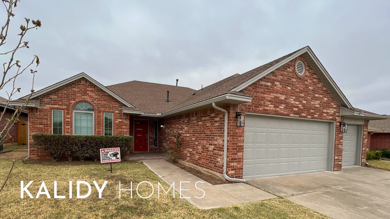 5921 Se 88th St #1 - Photo 3 of 47