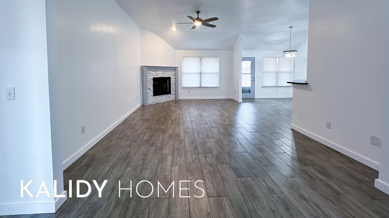 5921 Se 88th St #1 - Photo 6 of 47